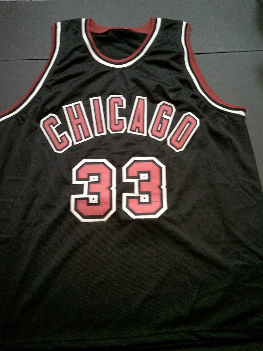 Scottie Pippen Chicago Bulls Autographed Custom Basketball Jersey GA coa
