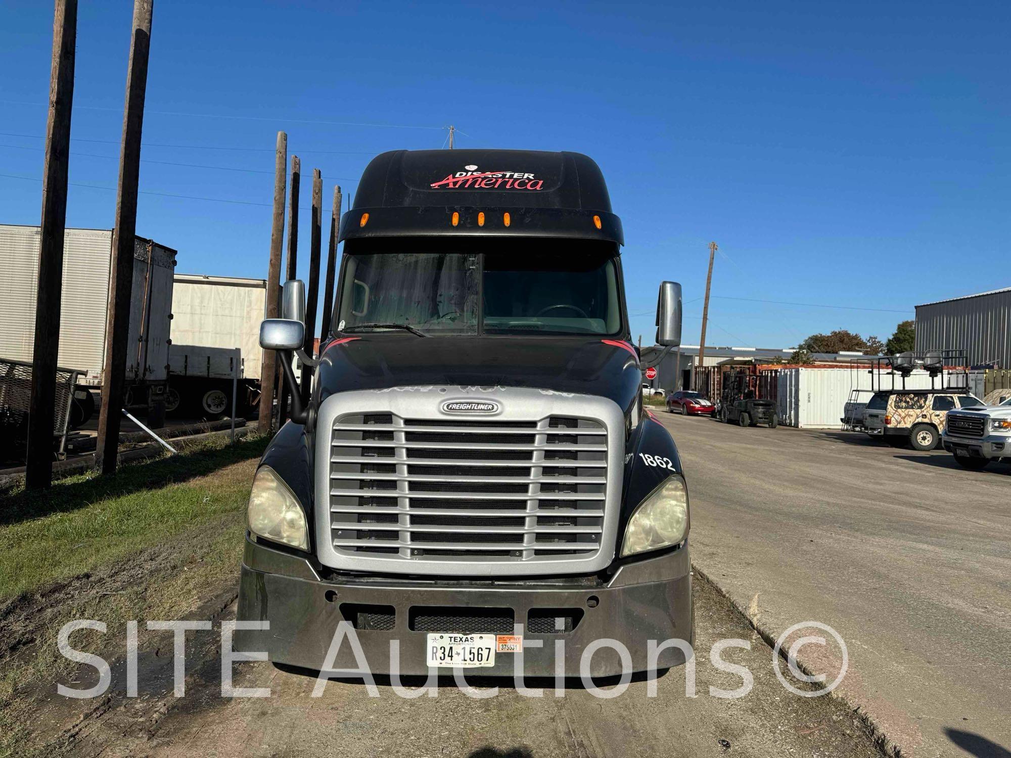 2010 Freightliner Cascadia T/A Sleeper Truck Tractor