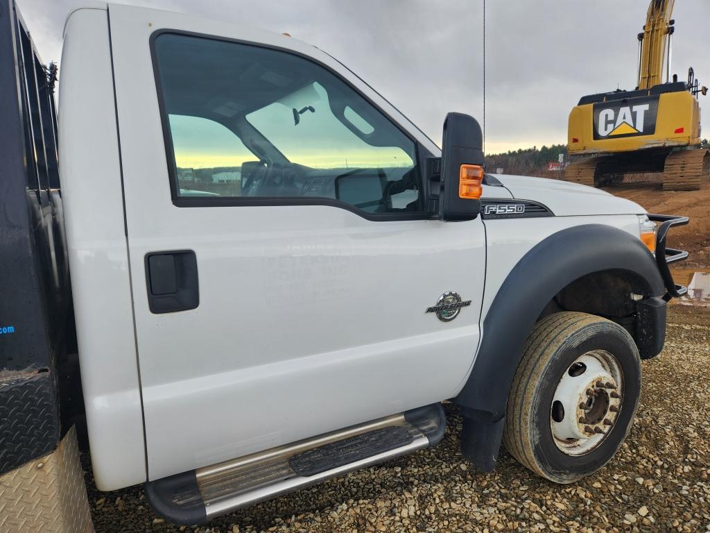 2014 Ford F550 4x4 Flatbed Dually Truck