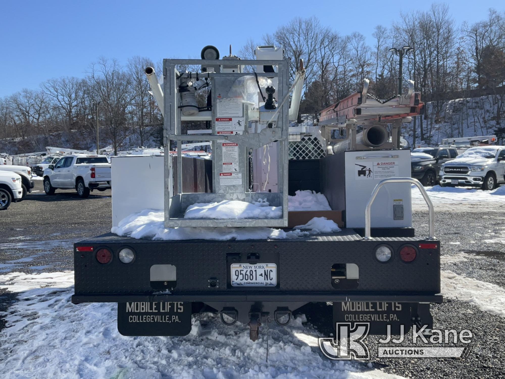(Kings Park, NY) Dur-A-lift DCP-36TS, Articulating & Telescopic Non-Insulated Bucket Truck mounted b