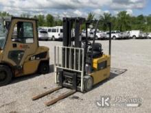 2012 Yale ERP040 Solid Tired Forklift Runs, Moves & Operates) (BUYER MUST LOAD
