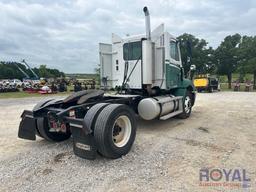 2007 Freightliner Columbia 112 S/A Day Cab Truck Tractor