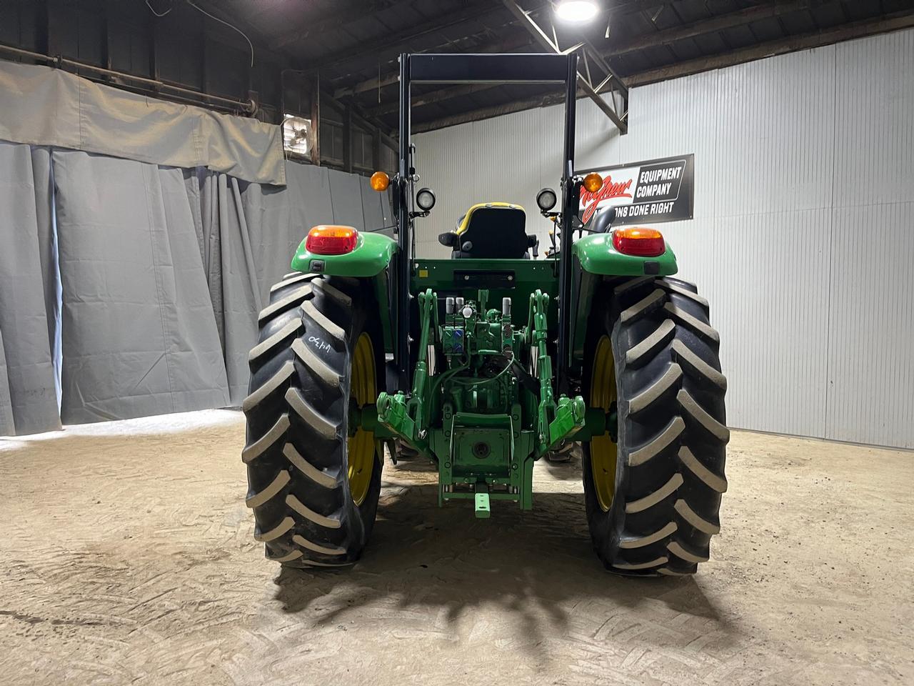 2013 John Deere 6115M Tractor