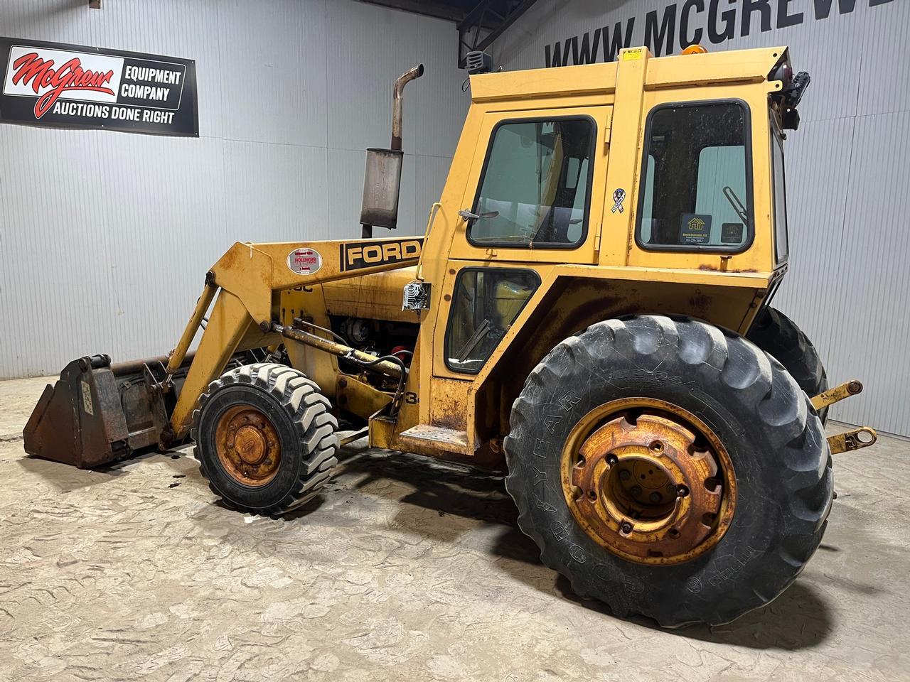 Ford 345C Tractor with Loader