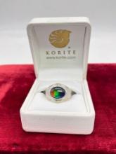 Stunning 18k white gold Korite Ammolite ring sz 7 with gold stitch detail and lovely setting