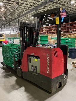 Raymond - Stand Up Forklift - Model 425-C40TT