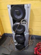 Pair of sony speakers