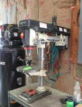 Shop Fox W1669W1670 Radial Drill Press