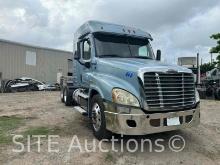 2016 Freightliner Cascadia T/A Sleeper Truck Tractor