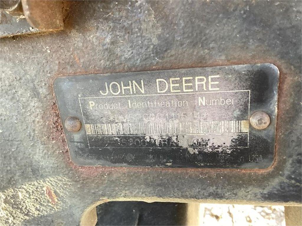 1995 JOHN DEERE 5200 FARM TRACTOR