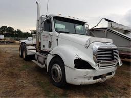 2001 Freightliner Day Cab