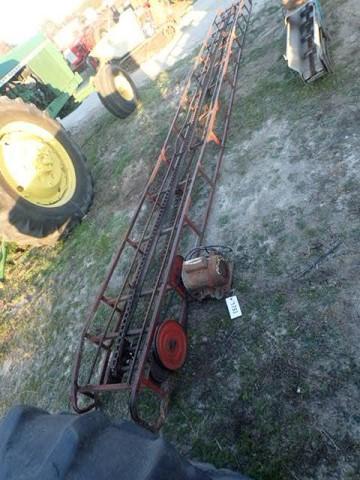 25-ft Hay Conveyor