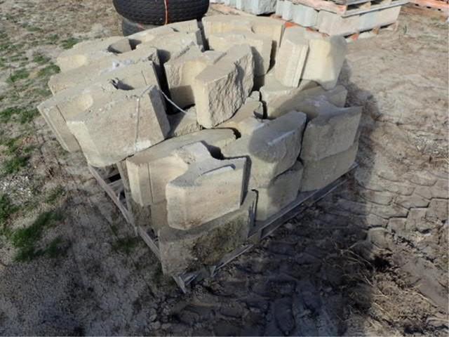 Retaining Wall Blocks 1 Pallet