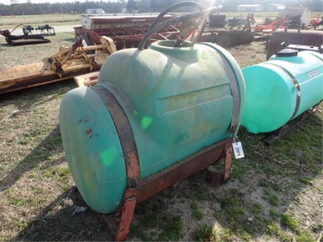 200 Gallon Green Poly Tank w/Bracket