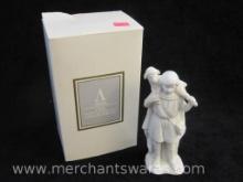 Avon Nativity Collectibles "Shepherd with Lamb Porcelain Figurine in Original Box, 1993, 9 oz