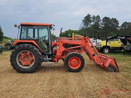 KUBOTA M110 AG TRACTOR