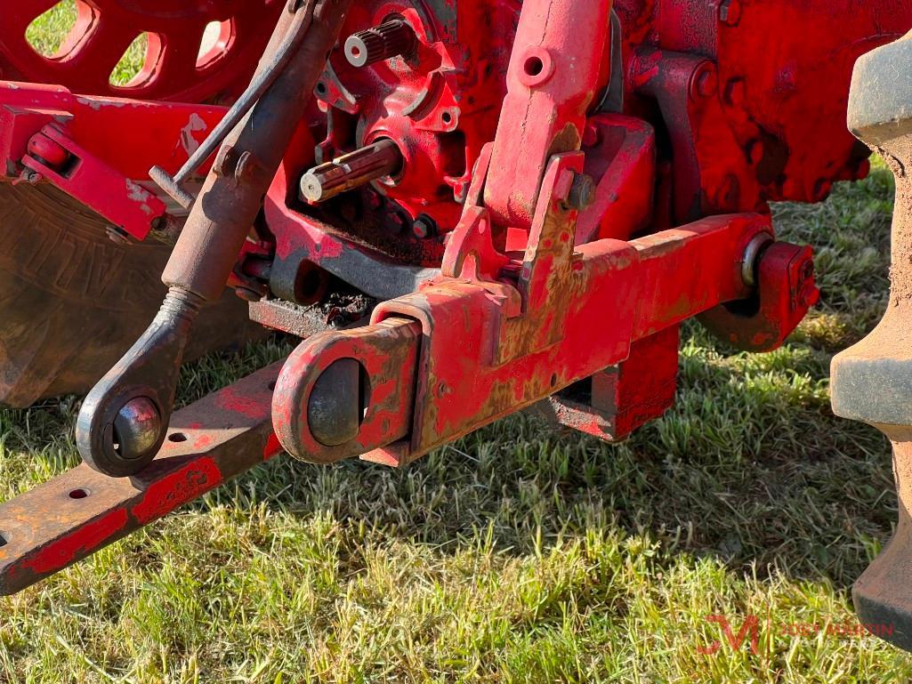 INTERNATIONAL FARMALL 1466 AG TRACTOR