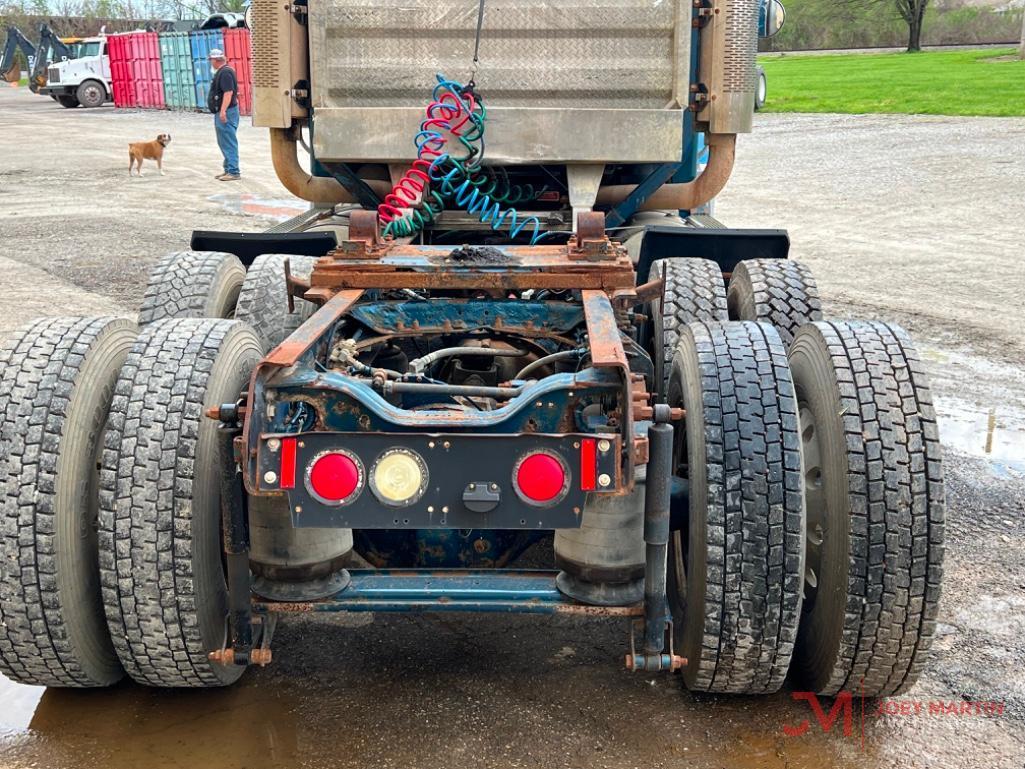 2006 MACK CL733 DAY CAB TRUCK TRACTOR