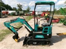 (0051)  AGT Industrial QHIZ Mini Excavator