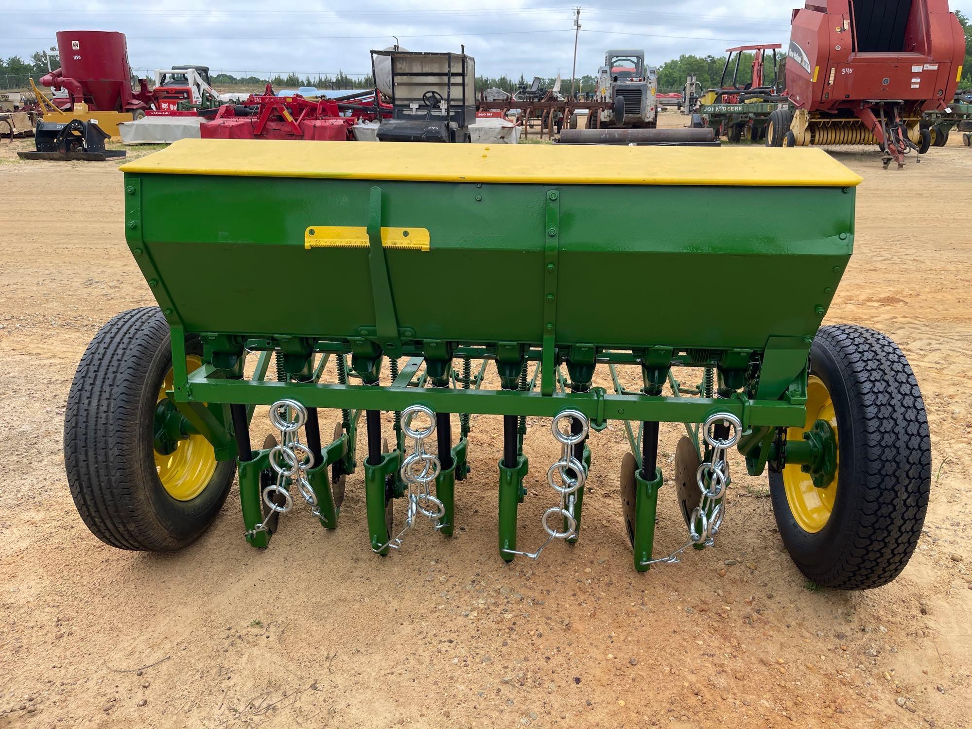 855 - 5' JOHN DEERE GRAIN DRILL