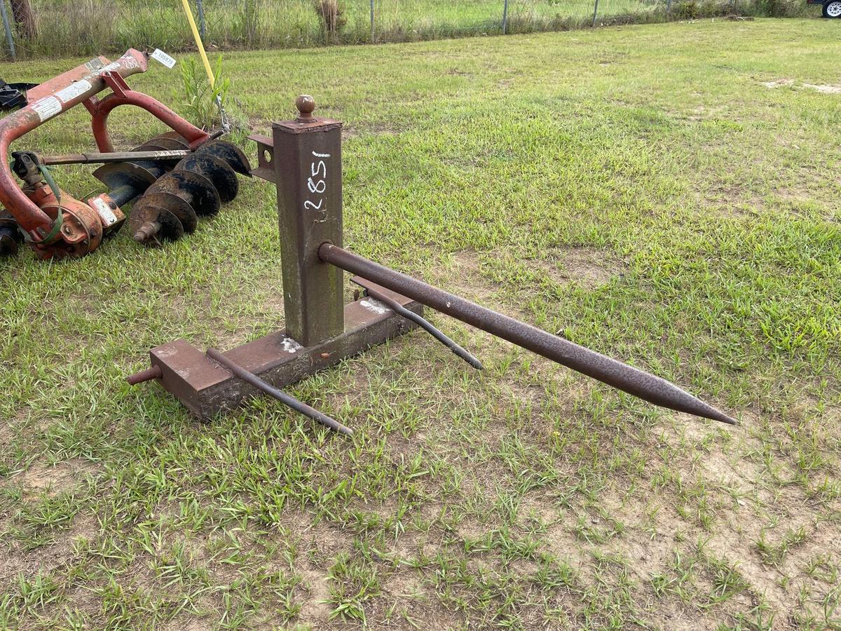 2851 - 3 PT HITCH HAY SPEAR