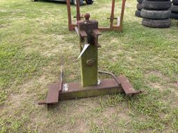 2851 - 3 PT HITCH HAY SPEAR