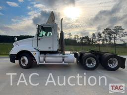 2006 Freightliner Columbia 120 Day Cab