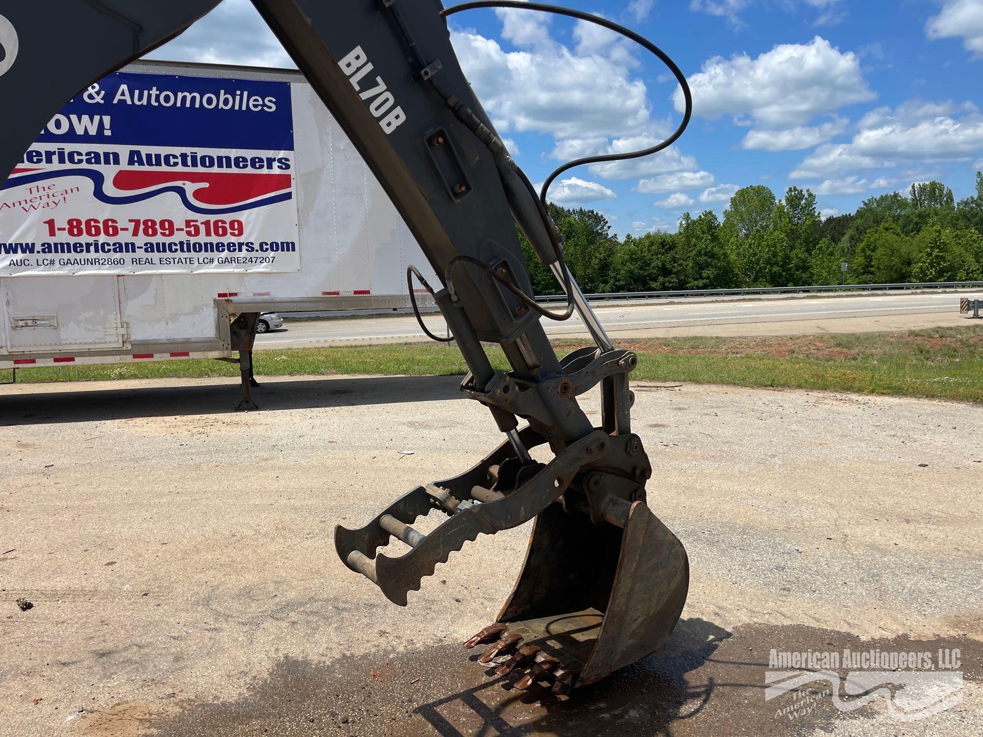 VOLVO BL70B BACKHOE 4WD