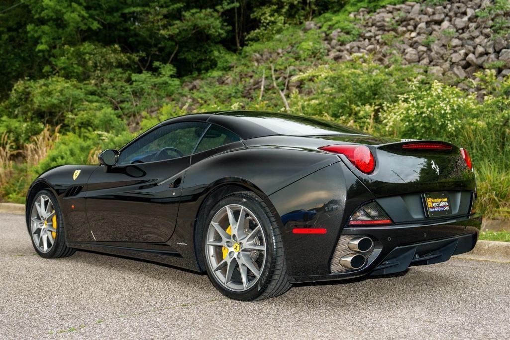 2013 FERRARI CALIFORNIA