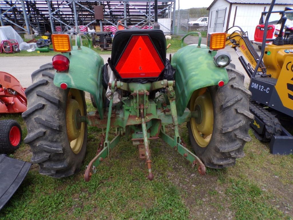 John Deere 850, 2 WD, Compact, 3 PT Hitch, 1912 Hours (5417)