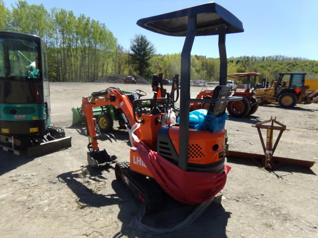 New AGT Industrial LH12R Mini Excavator with Open Cab, Stationary Thumb, Gr