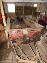 IH 130 Manure Spreader, PTO Driven - Sheet Metal Rusty but it Works, Wood i