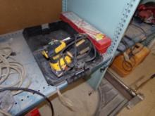 DeWalt Corded Palm Sander in Case, Nice Shape, with Dust Collector and Set
