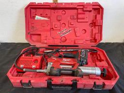 Milwaukee Cordless Grease Gun work