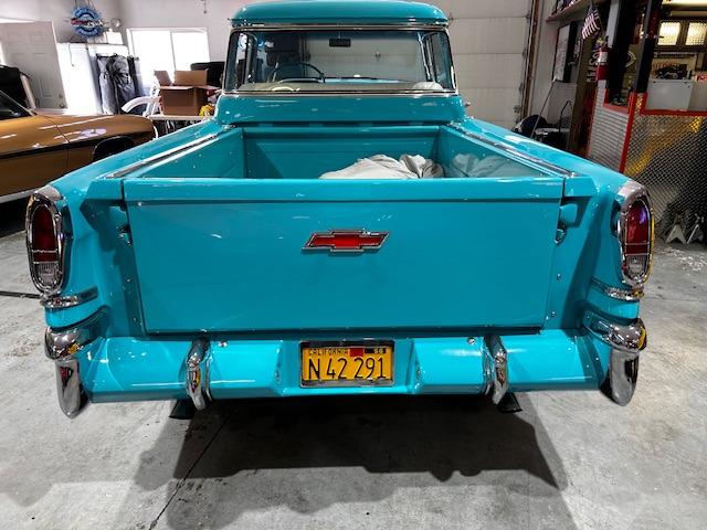 1957 Chevrolet 3124 Cameo pickup