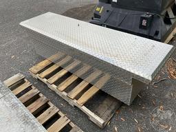 6’...... ALUMINUM TOOLBOX FOR PICKUP