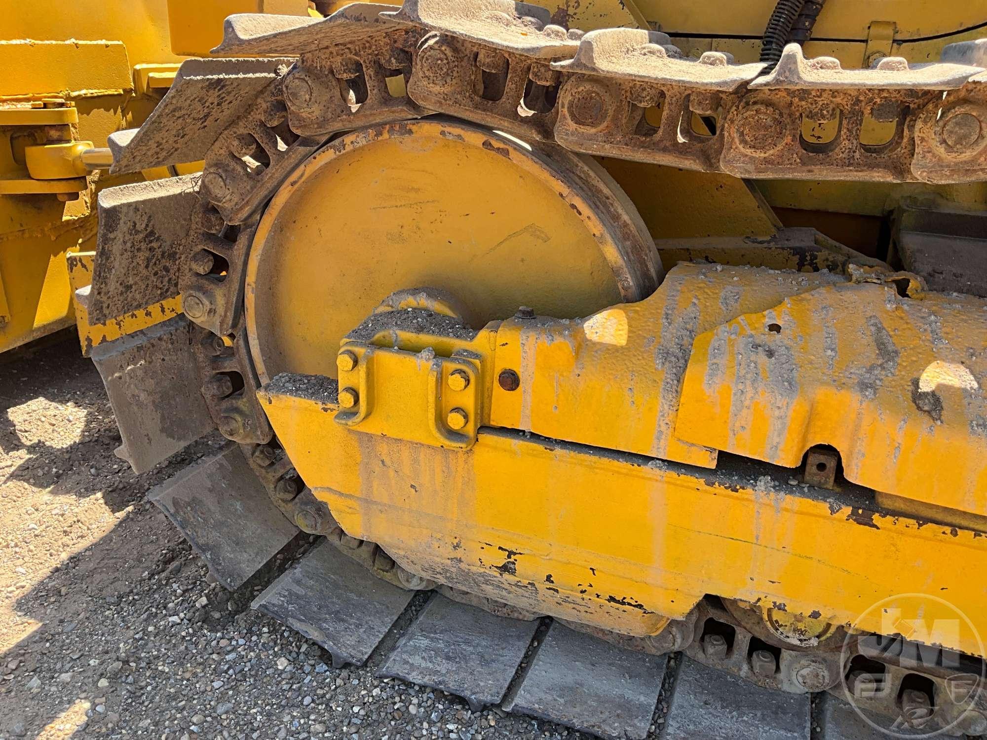 1987 CATERPILLAR D3B CRAWLER TRACTOR SN: 23Y02401