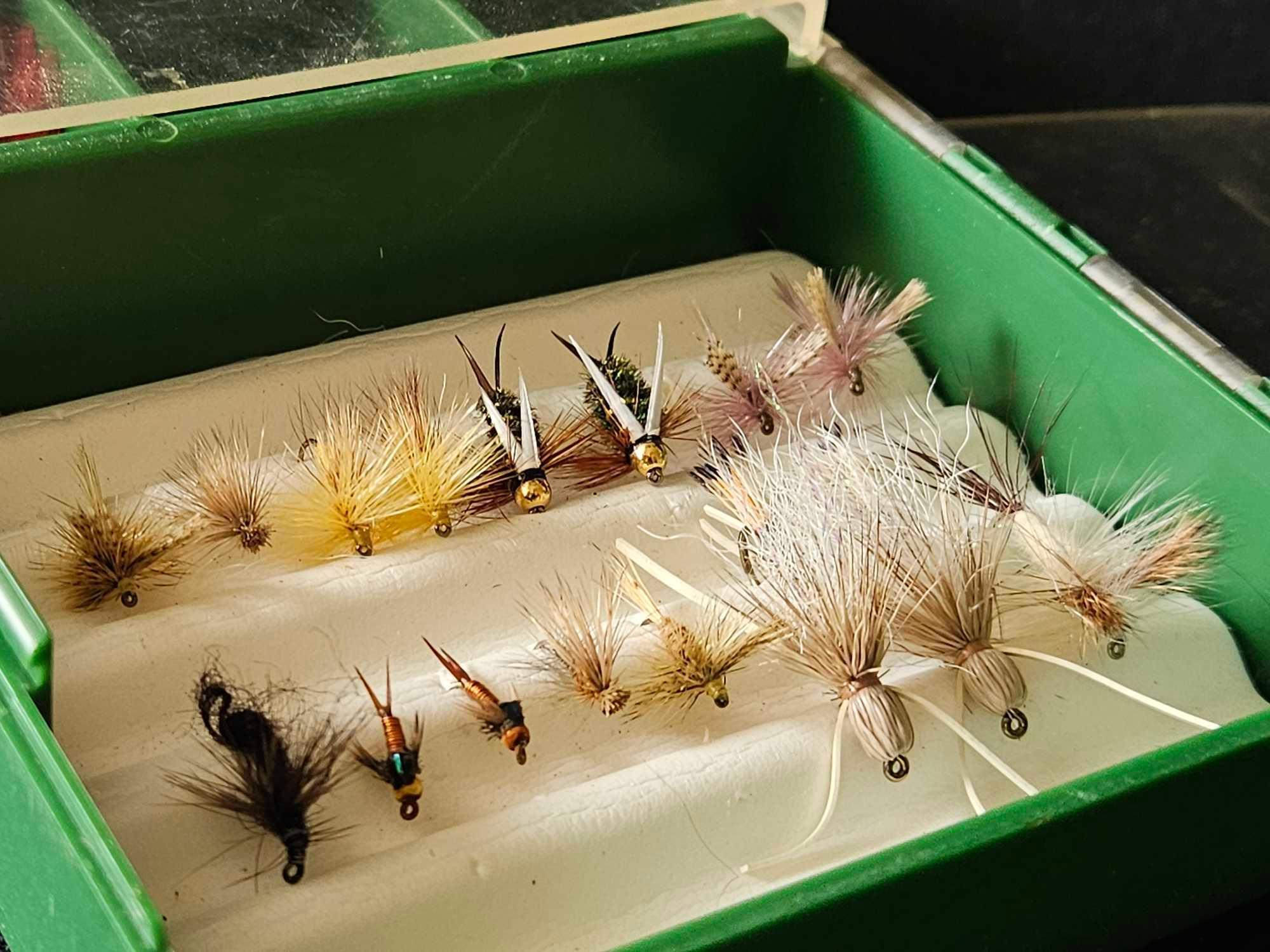 VINTAGE FLY FISHING BOX WITH VERY TINY FLIES PLUS