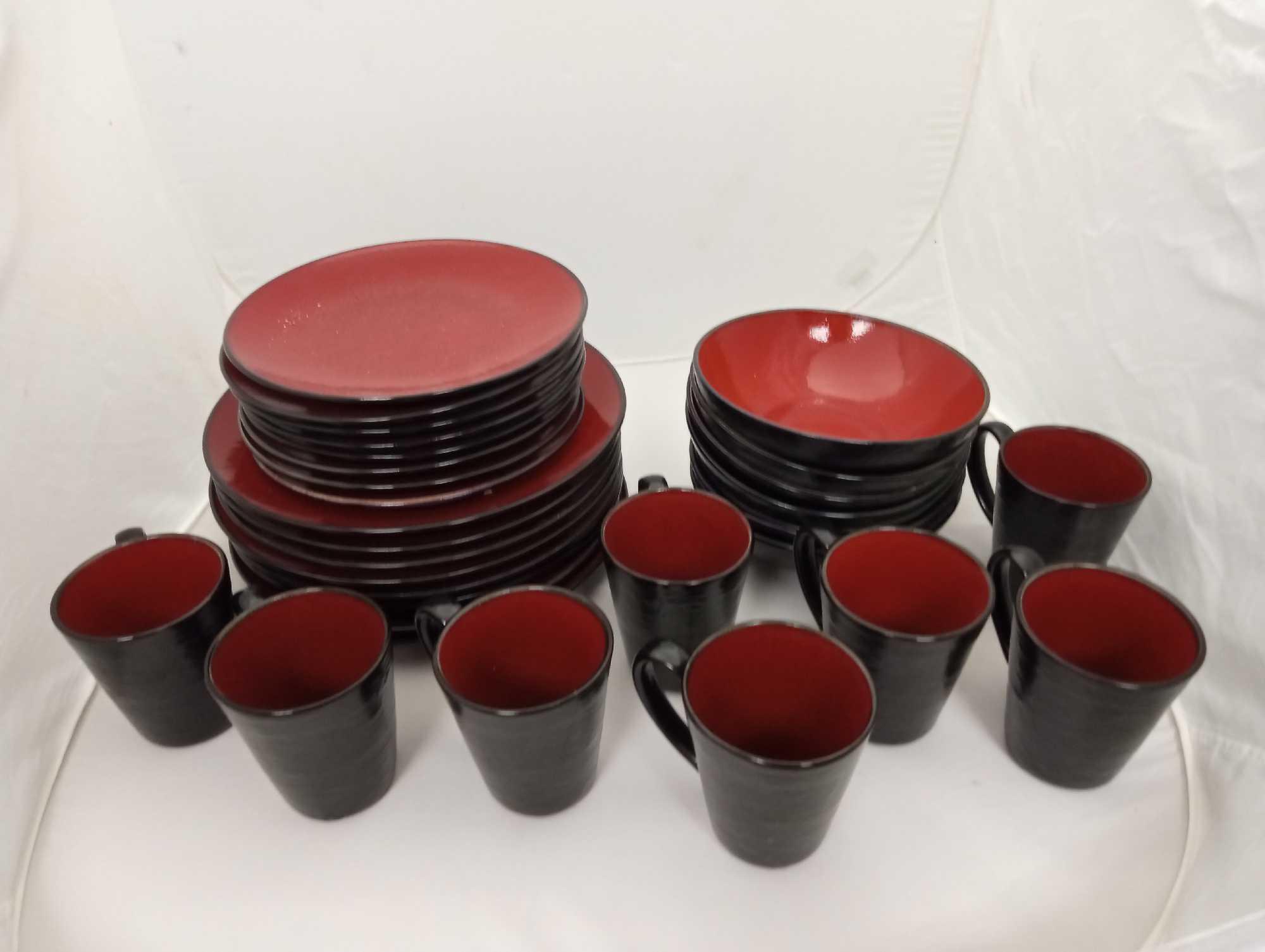 TARGET HOME RED AND BLACK POTTERY DISH SET