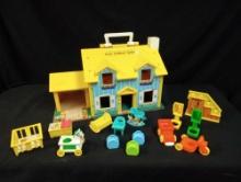 VINTAGE FISHER PRICE FAMILY PLAY HOUSE WITH BABY ACCESSORIES