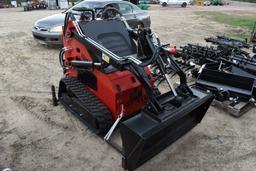 EGN EG380T Skid Steer with Tracks