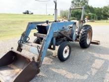 Ford tractor with loader