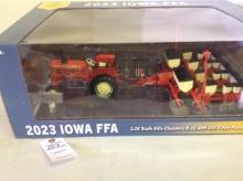 AC D-15 w/330 4 row planter set, 2023 Iowa FFA, 1/16 scale, mint