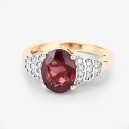 14KT Yellow Gold 2.87ctw Rhodolite and White Diamond Ring