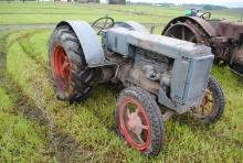 1930 Case 'C' Tractor, wide front, fenders, non-runner, 6.00-20 fronts, 13-28 rears