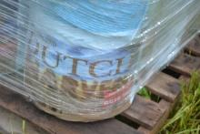 Pallet of 24-spools of Dutch Harvest plastic baling twine, 2850-800, 24 pound (sells 24 times the mo
