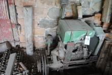 John Deere Lucy stationary engine, tight