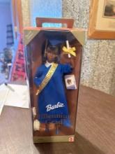 Barbie: Millennium Grad......Shipping