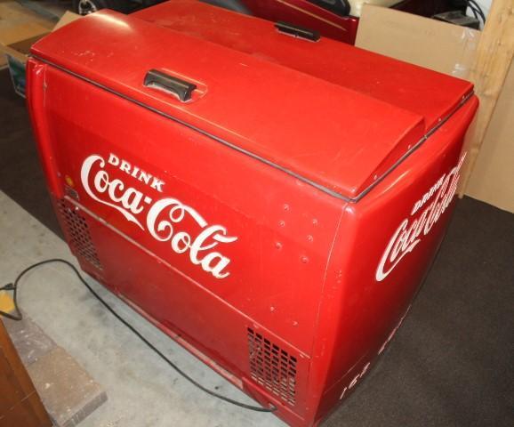 Mdl. WD12 Westinghouse Coca-Cola Vintage Cooler - Works