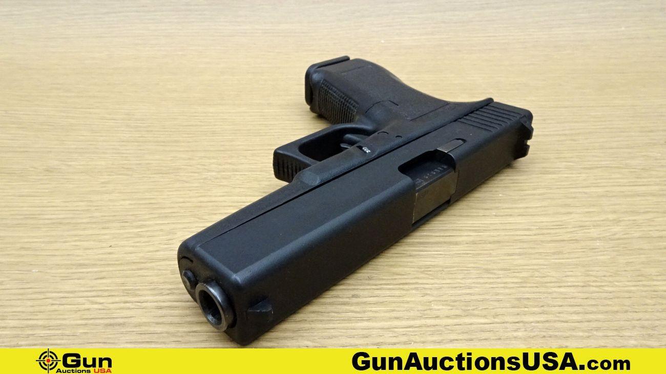 Glock 22 .40 S&W Pistol. Very Good. 4 3/8" Barrel. Shiny Bore, Tight Action Semi Auto Features Check